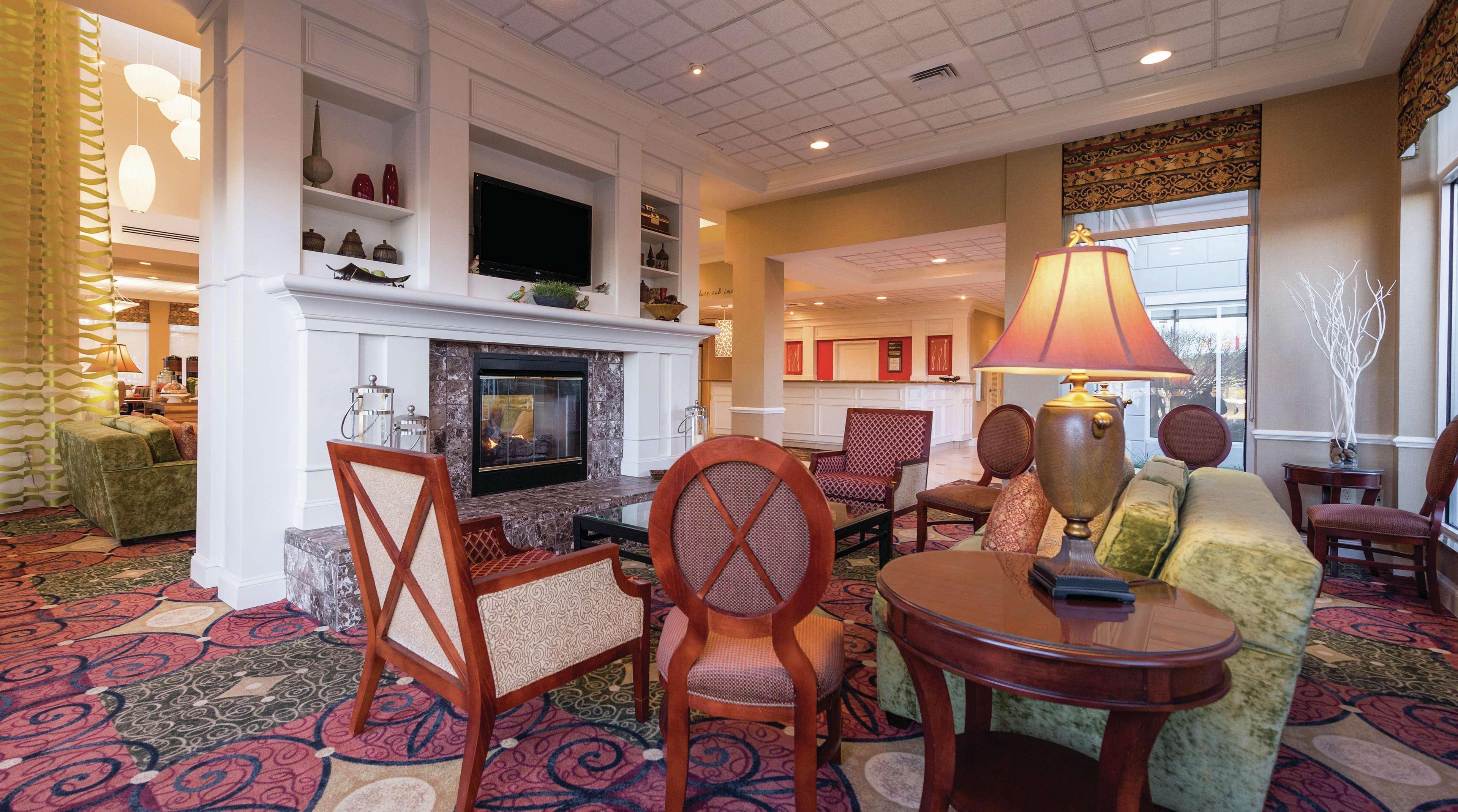 Hilton Garden Inn Meridian Exterior photo