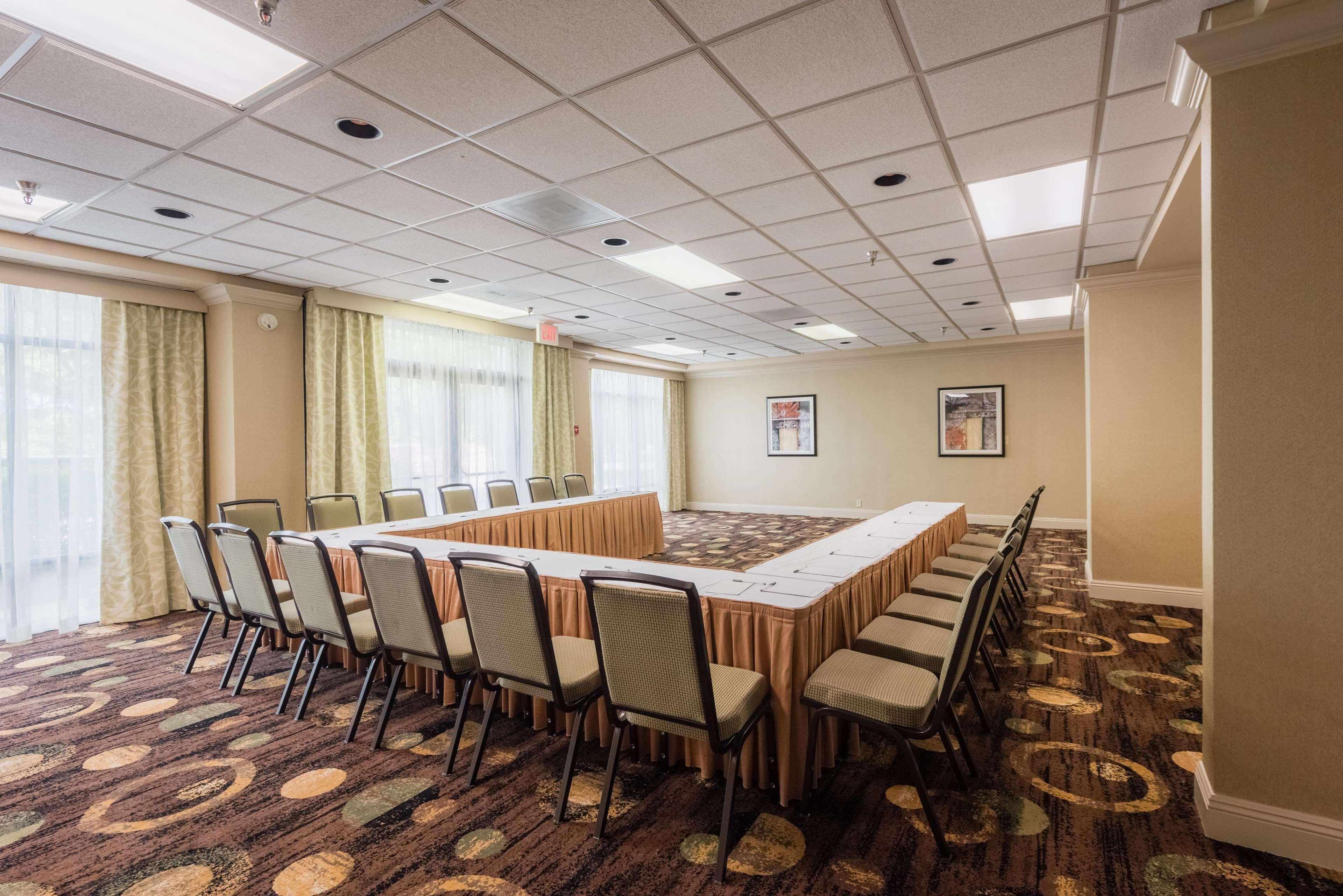 Hilton Garden Inn Meridian Exterior photo