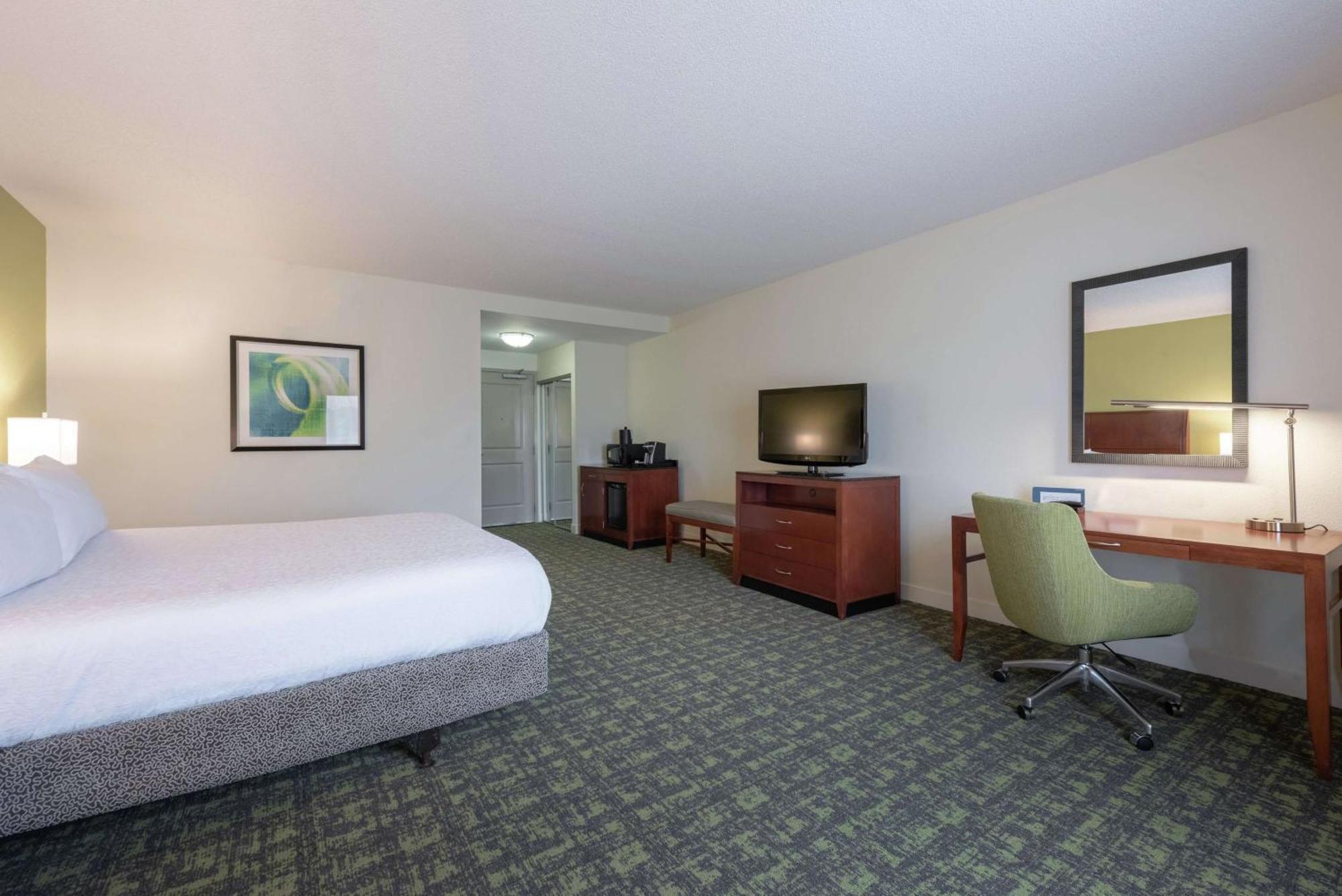 Hilton Garden Inn Meridian Exterior photo