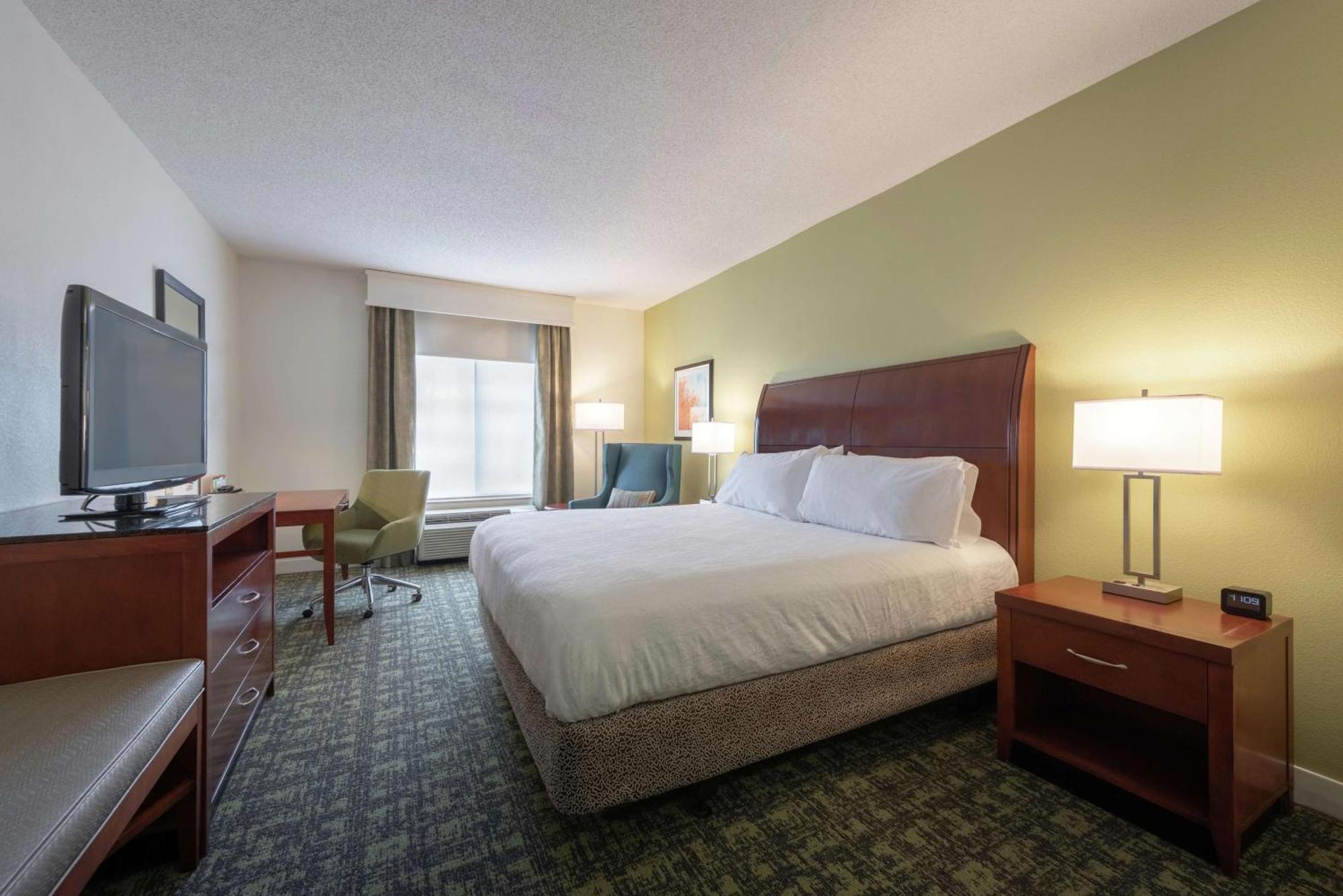 Hilton Garden Inn Meridian Exterior photo